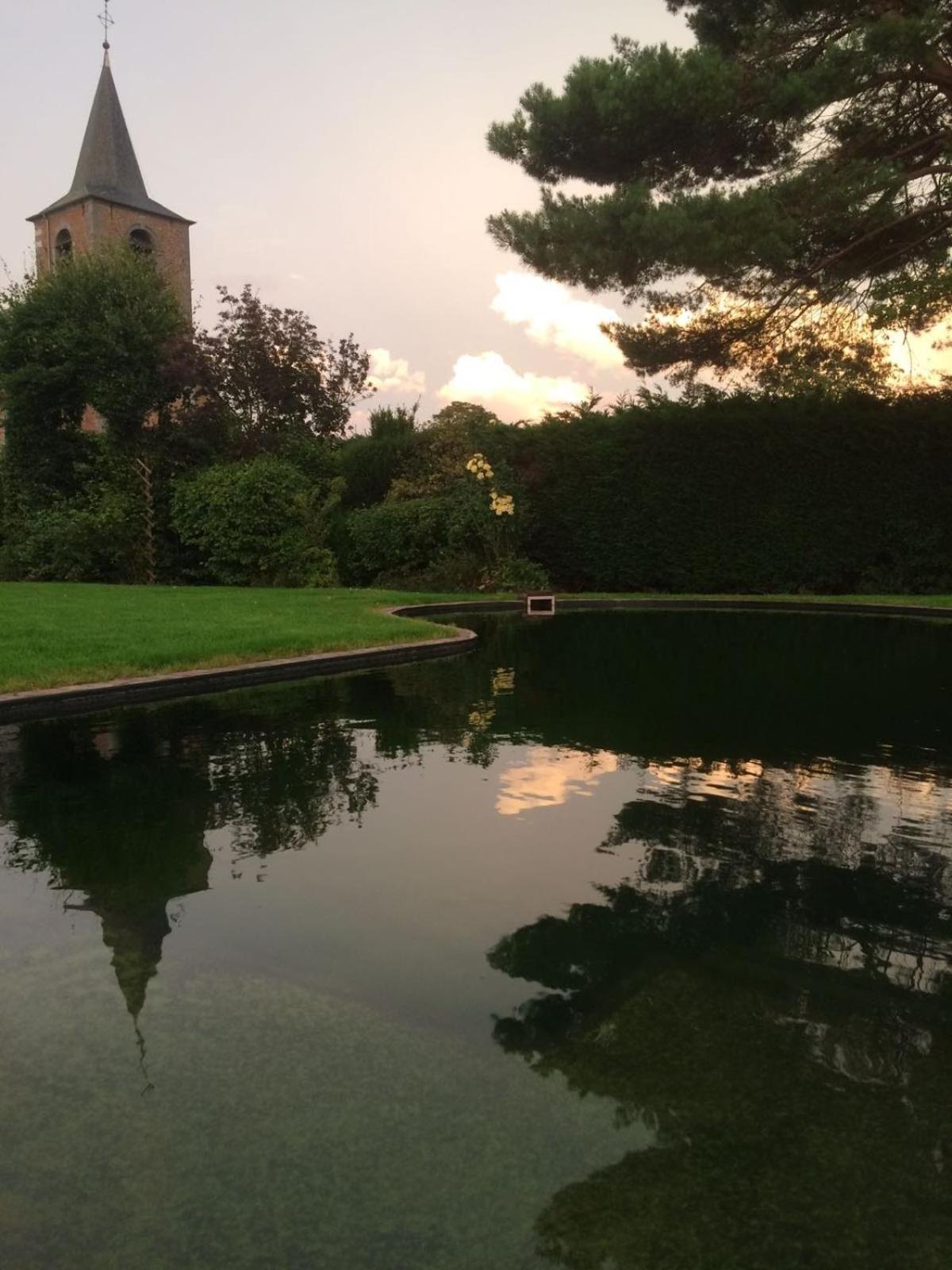 Hotel Gite Avec Piscine La Buissiere - Fernelmont à Pontillas Extérieur photo