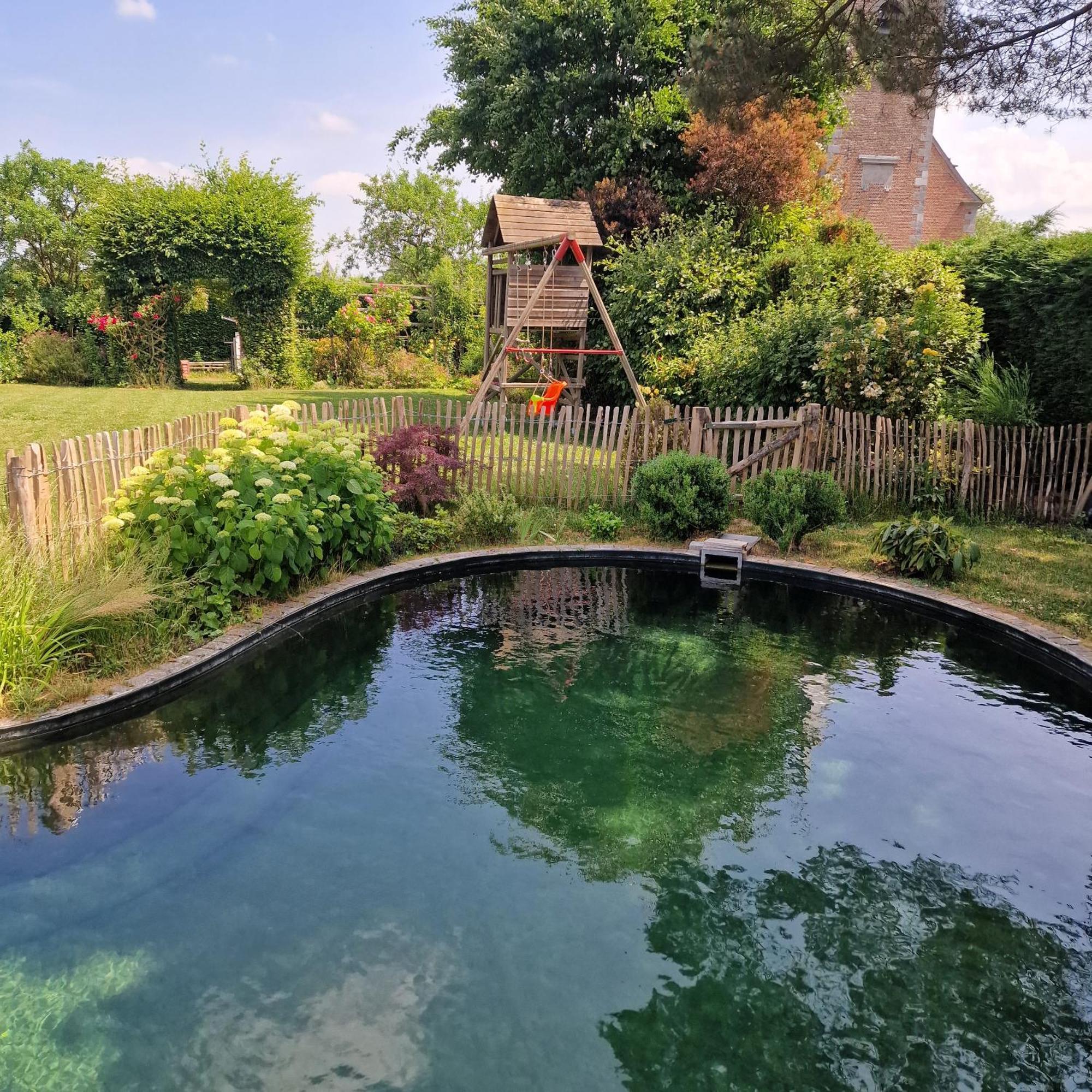 Hotel Gite Avec Piscine La Buissiere - Fernelmont à Pontillas Extérieur photo