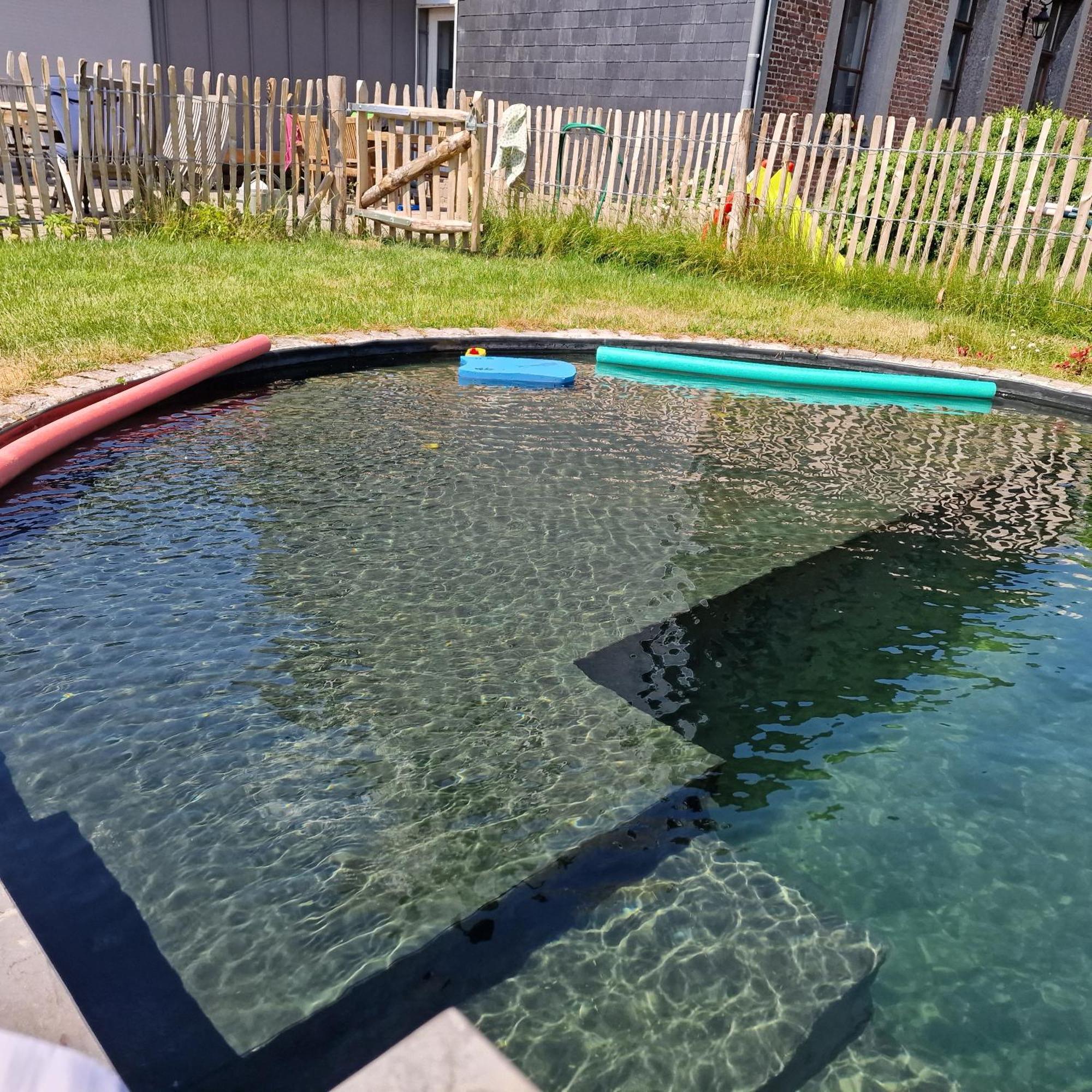 Hotel Gite Avec Piscine La Buissiere - Fernelmont à Pontillas Extérieur photo